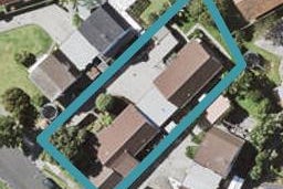 2/17 Galloway Crescent, Farm Cove, Auckland