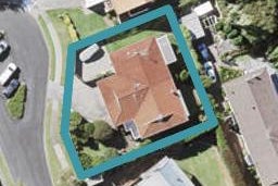 1/11 Pounamu Place, Shelly Park, Auckland