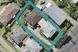 2/24A SUNNYNOOK RD, Sunnynook, Auckland