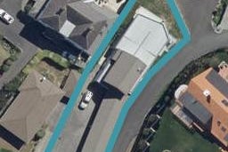 100 Lake Crescent, Hamilton Lake, Hamilton