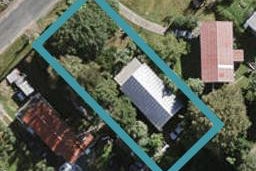 8 Jellicoe Parade, Surfdale, Waiheke Island
