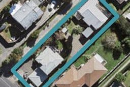 2/180 Chivalry Road, Glenfield, Auckland