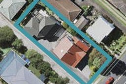 2/79 Shakespeare Road, Milford, Auckland