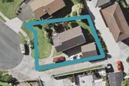 8 Seaglen Place, Botany Downs, Auckland