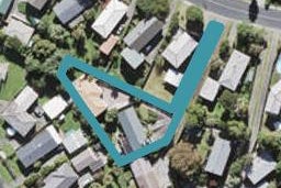 88 Lantana Road, Green Bay, Auckland