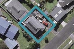 2/1 Telford Terrace, OAKURA, Oakura