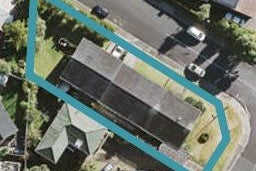 2/2 Catton Crescent, Waikowhai, Auckland
