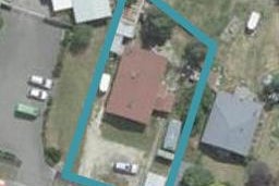 5662 West Coast Road, Springfield, Springfield