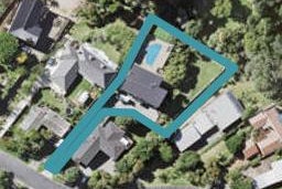 10 Tui Vale Road, Shelly Park, Auckland