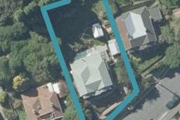 11 Adderley Terrace, Ravensbourne, Dunedin