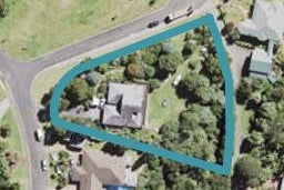 13 Laingfield Terrace, Laingholm, Auckland