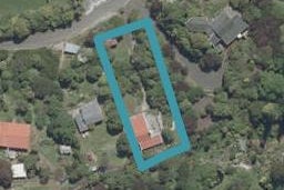22 Bay Road, Pūrākaunui, Port Chalmers