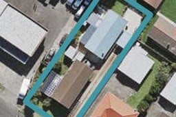 2/148 Robertson Road, Mangere East, Auckland