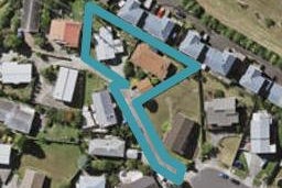 2/88 Totaravale Drive, Totara Vale, Auckland