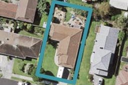 77 Dalwhinnie Parade, Highland Park, Auckland