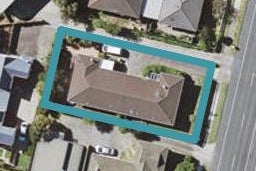 2/133 Pigeon Mountain Road, Half Moon Bay, Auckland