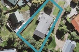 13 Emery Grove, Bayview, Auckland