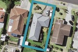 92 Dalwhinnie Parade, Highland Park, Auckland