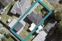 16 Longreach Drive, Sunnyvale, Auckland