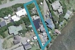 4 Estuary Street, Karori