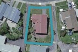 42 Colchester Crescent, Newlands, Wellington
