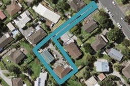 2/10 Meadowood Drive, Unsworth Heights, Auckland