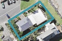 21 The Esplanade, Campbells Bay, Auckland