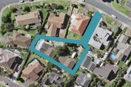 1/10 Landsberg Way, Windsor Park, Auckland