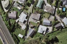 2/24 Lyttelton Avenue, Forrest Hill, Auckland