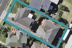 2/84 Bradbury Road, Highland Park, Auckland