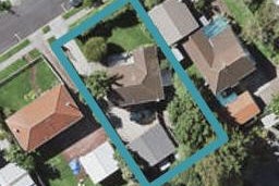 4 Penruddocke Road, Half Moon Bay, Auckland