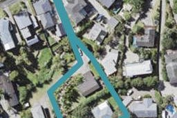 2/70B Matipo Rd, Mairangi Bay, North Shore City