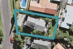 4 Emery Grove, Bayview, Auckland