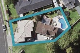 2/110 Prince Regent Drive, Half Moon Bay, Auckland