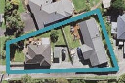 2/89 Verbena Road, Birkdale, Auckland