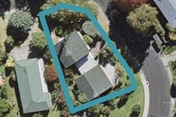 2/2 Hume Drive, Hillcrest, Auckland