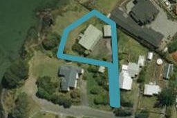 8 Karoro Road, One Tree Point