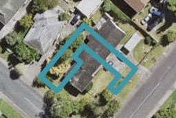 19F Chislehurst Street, Henderson, Auckland
