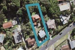 2/5 Coroglen Avenue, Birkenhead, Auckland