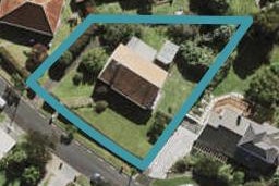 4 Wahanui Road, Greenlane, Auckland