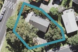 49 Cliff View Drive, Green Bay, Auckland