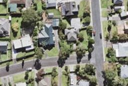 1B Cliff View Drive, Green Bay, Auckland