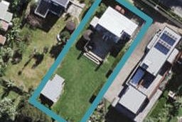 12 Hamilton Road, Surfdale, Waiheke Island