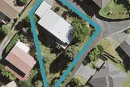 19 McKinley Road, Sunnyvale, Auckland