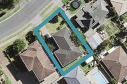 25A Taupiko Place, Green Bay, Auckland