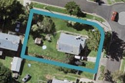 8 Dalton Street, Point England, Auckland