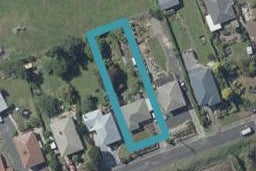 14 Thomson Street, Green Island, Dunedin