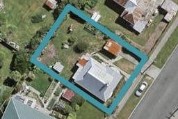 39 Henderson Street, Bluff