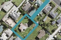 83 Awaroa Road, Sunnyvale, Auckland