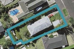 2/175 Victoria Road, Devonport, Auckland